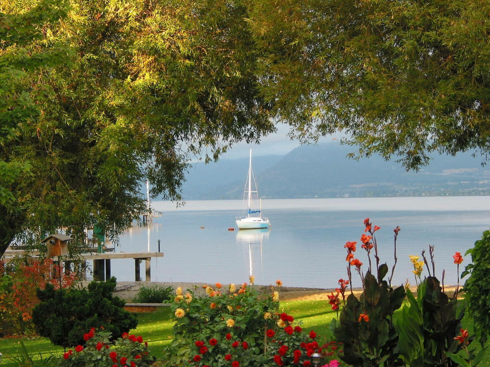 Lakeshore B&B Kelowna Exterior photo